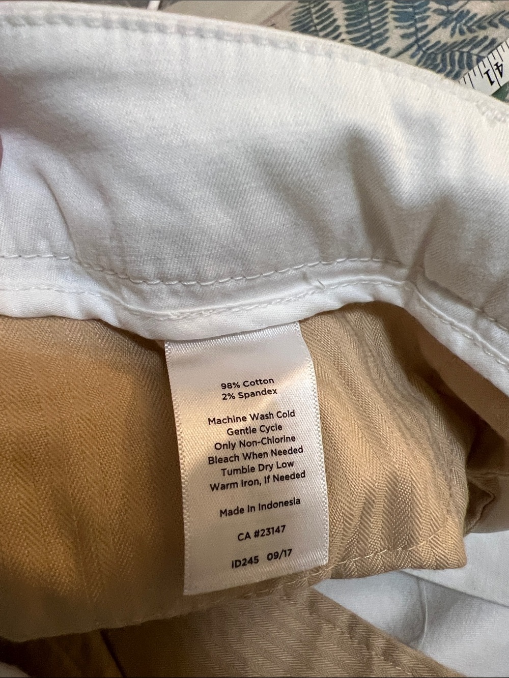 Talbots White Slim Leg Women's Perfect Crop Pant - Picture 9 of 9